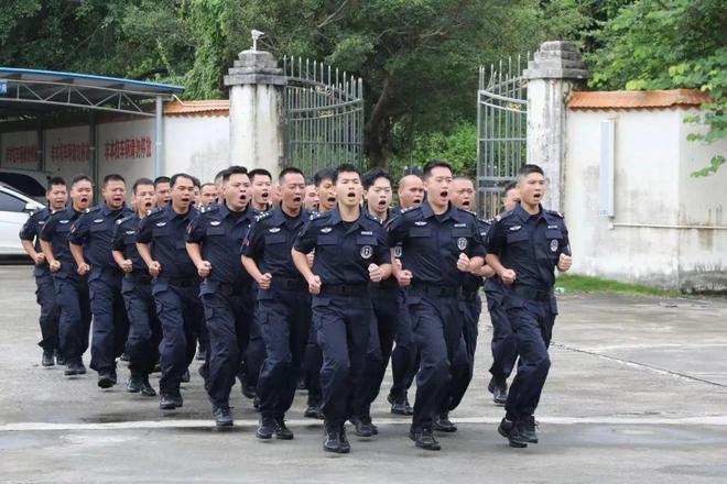 山西队在致胜比赛中展现出强大的气势