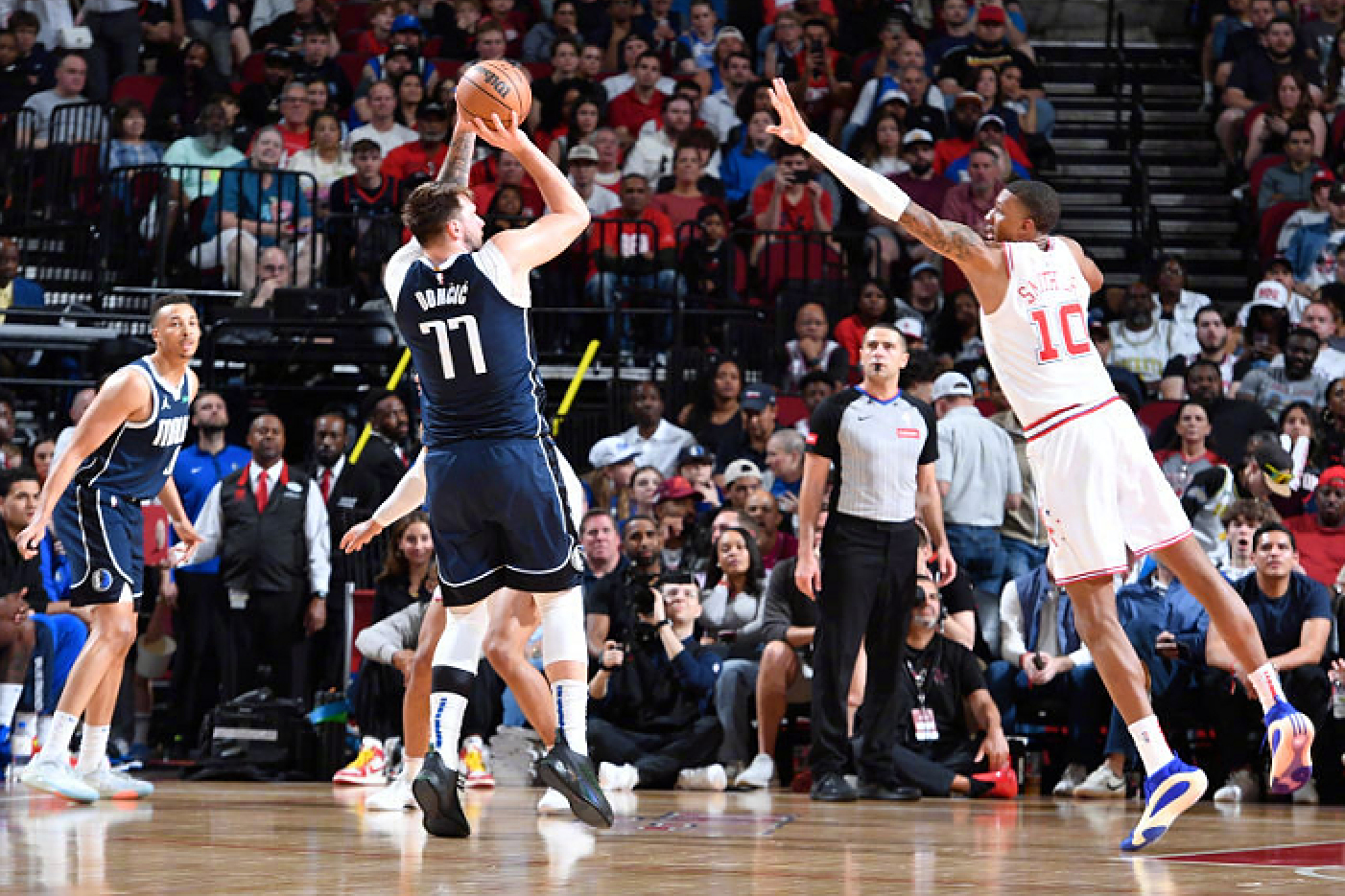 竞技场上的风云变幻,悬念重重 竞技场上的风云变幻,悬念重重