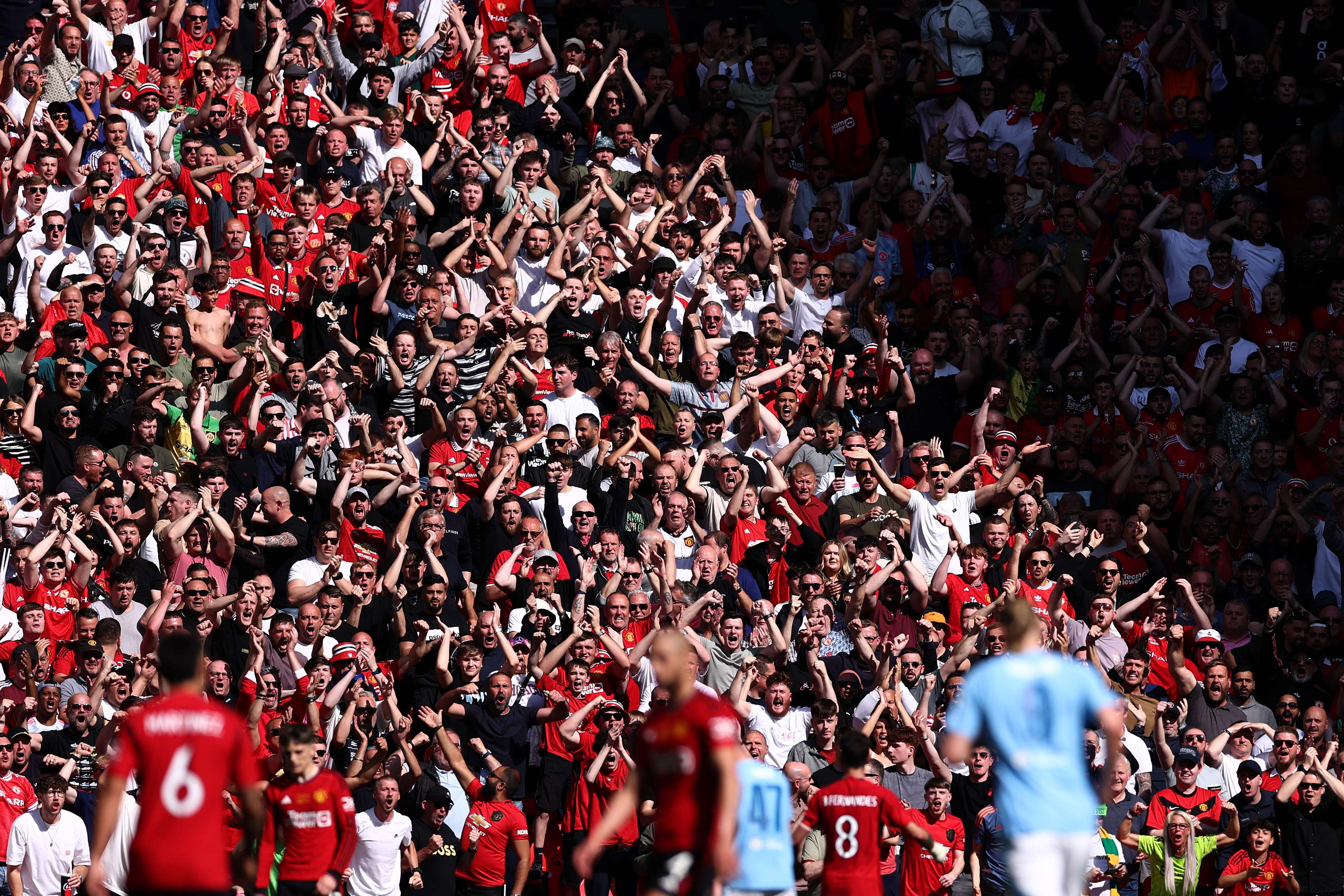 ETIENNE球员集中发挥,球队雄心勃发 ETIENNE球员集中发挥,球队雄心勃发