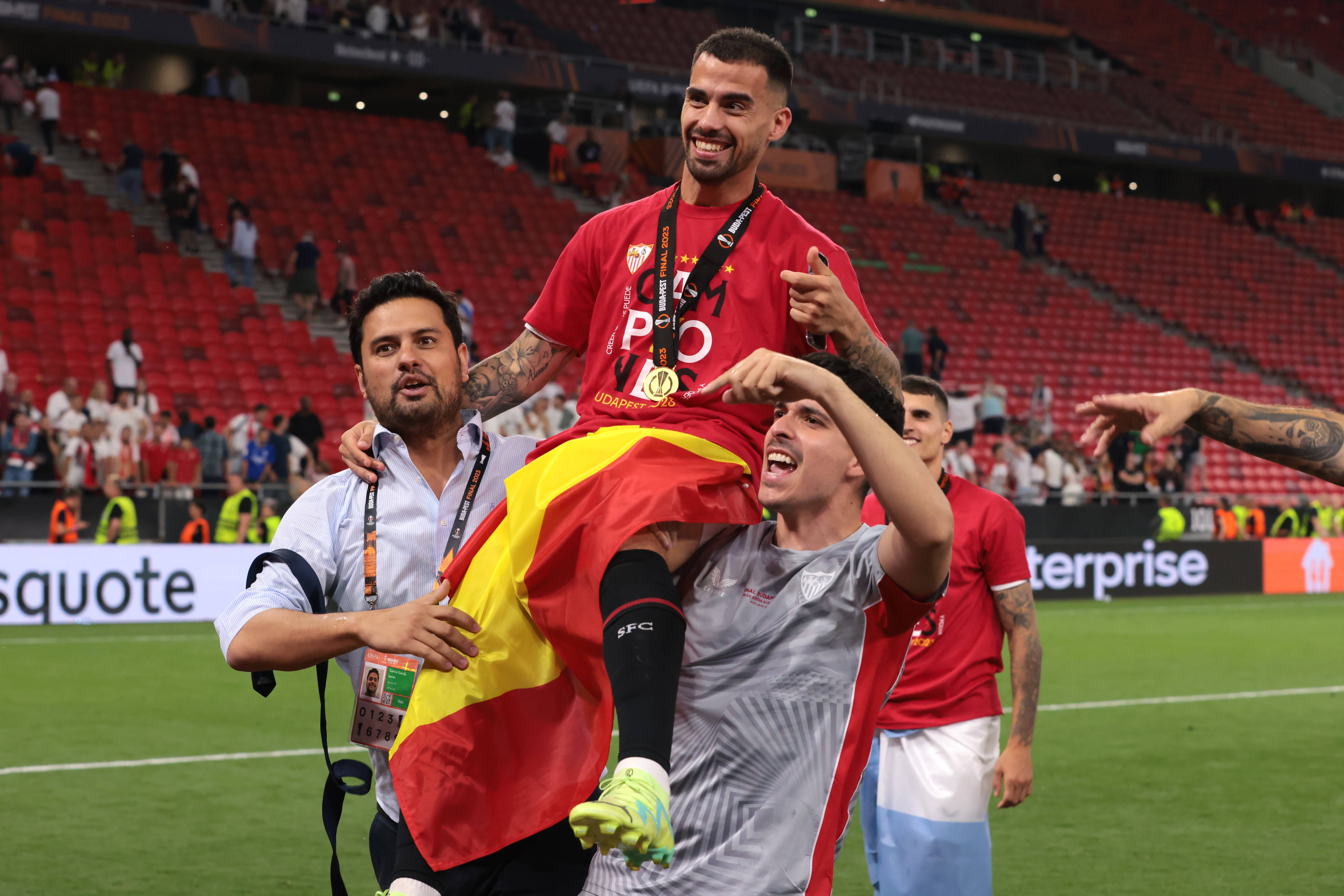 塞维利亚队员在场上表现出色 塞维利亚队员在场上表现出色