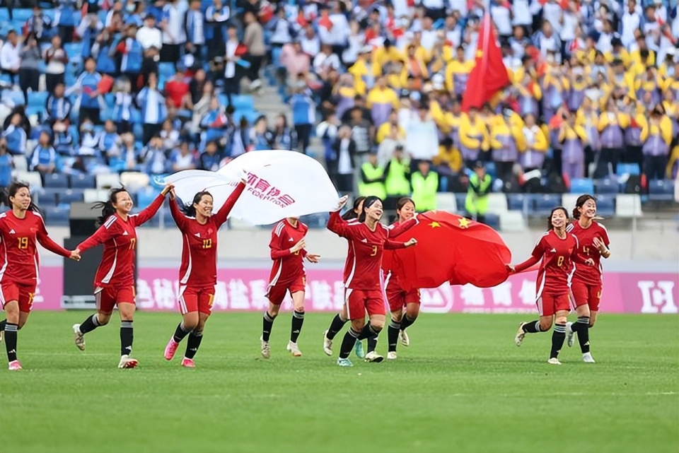 关于国内足球联赛决胜在即,各队实力对比显著的信息 关于国内足球联赛决胜在即,各队实力对比显著的信息