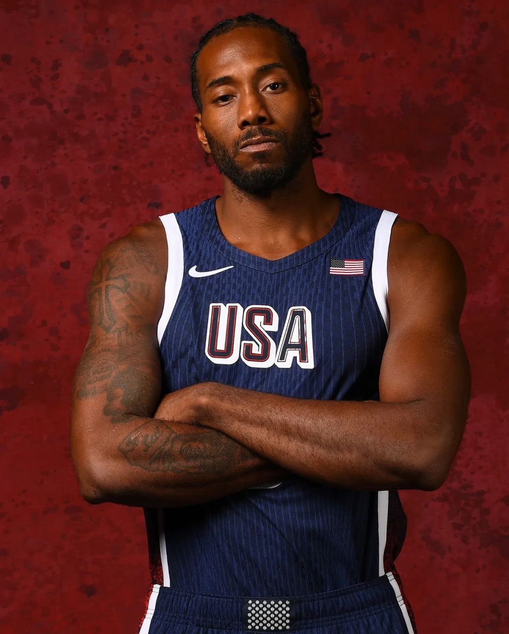 猛龙遭76人逆转,伦纳德得到35分 猛龙遭76人逆转,伦纳德得到35分