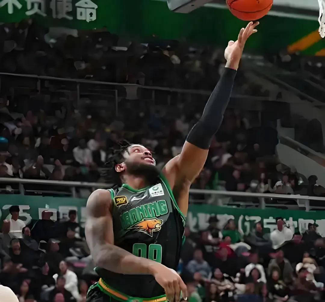 CBA季前赛:深圳男篮逆转吉林队取得三连胜 CBA季前赛:深圳男篮逆转吉林队取得三连胜