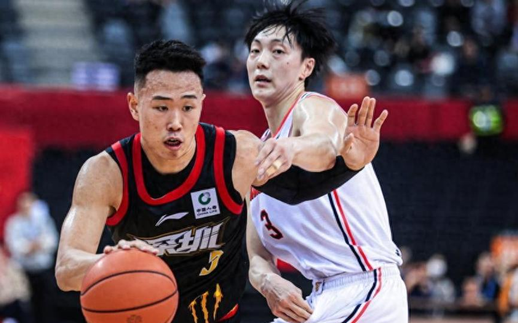 CBA季前赛:深圳男篮逆转吉林队取得三连胜 CBA季前赛:深圳男篮逆转吉林队取得三连胜