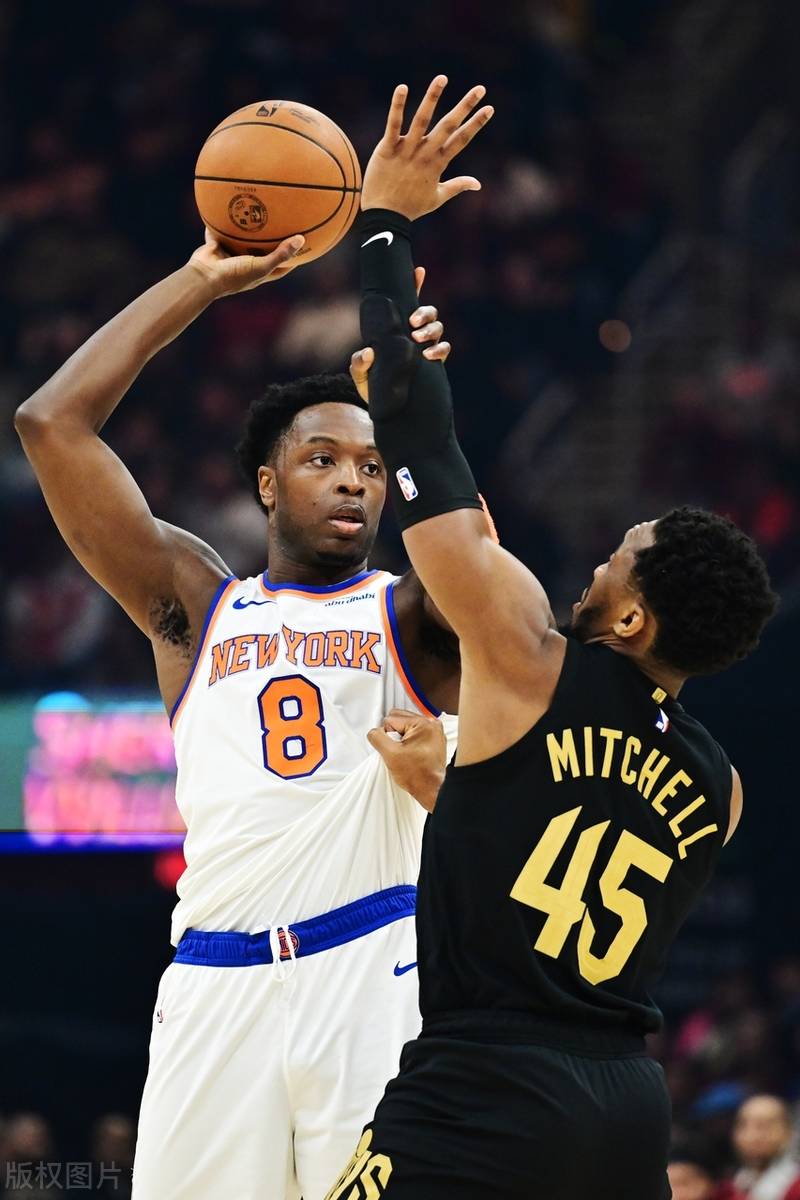 尼克斯主场大胜骑士,终结两连胜 尼克斯主场大胜骑士,终结两连胜