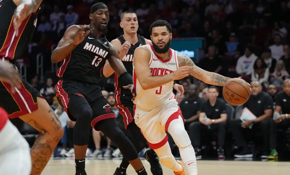 太阳全队三分火力爆发,逆转灰熊 太阳全队三分火力爆发,逆转灰熊